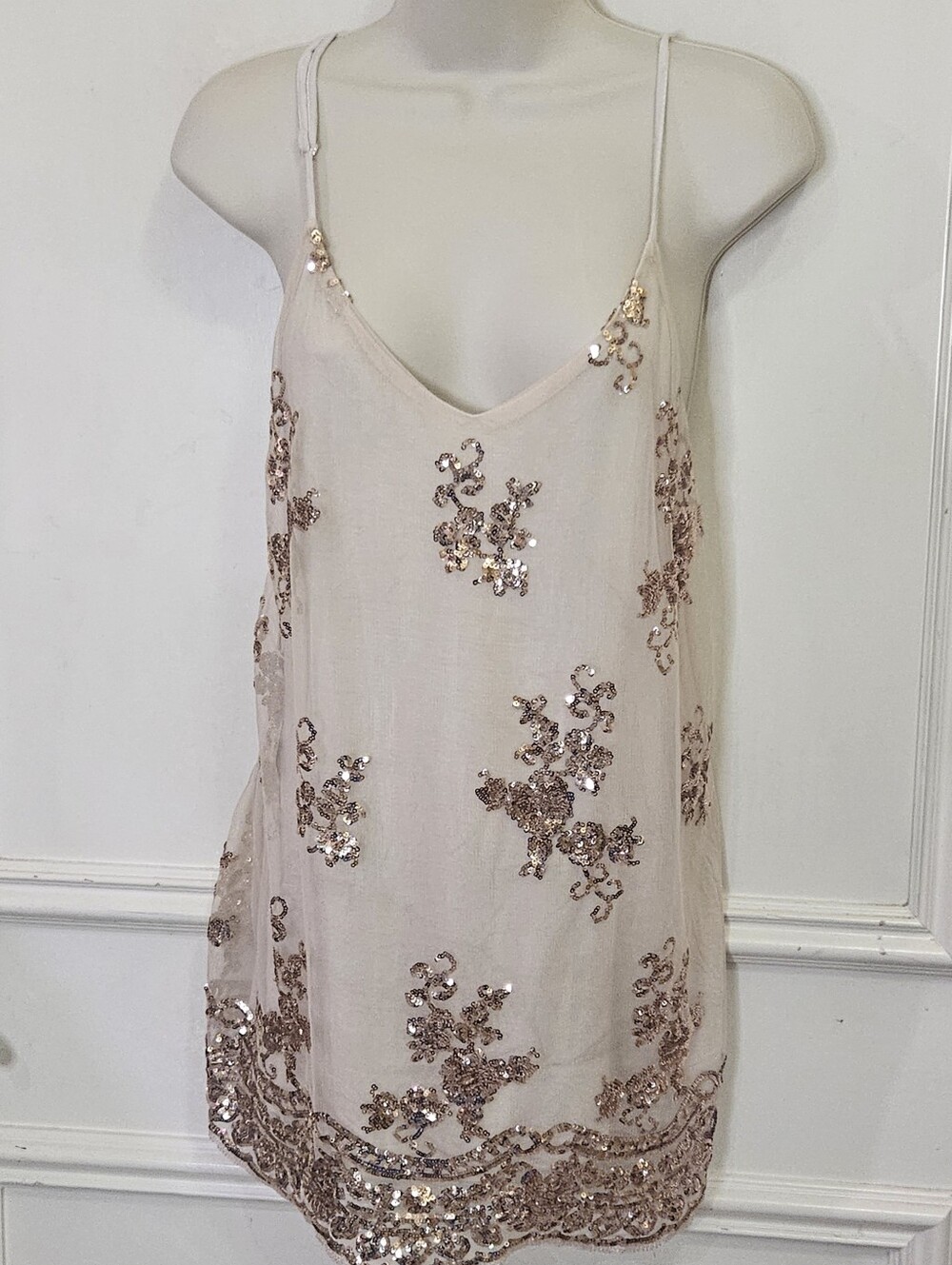 About A Girl Cream/Gold Sequin Adjustable Shoulder Strap Tank, Size Large